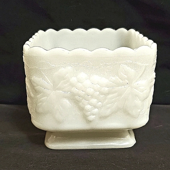 Anchor Hocking Other - Anchor Hocking (?) Milk Glass Pedestal Planter/Vase/Candy Dish